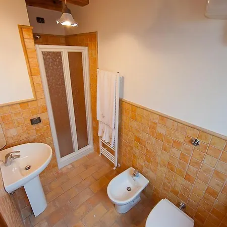 Historic With Pool In Marche Hills Dom wakacyjny Sant'Angelo in Pontano