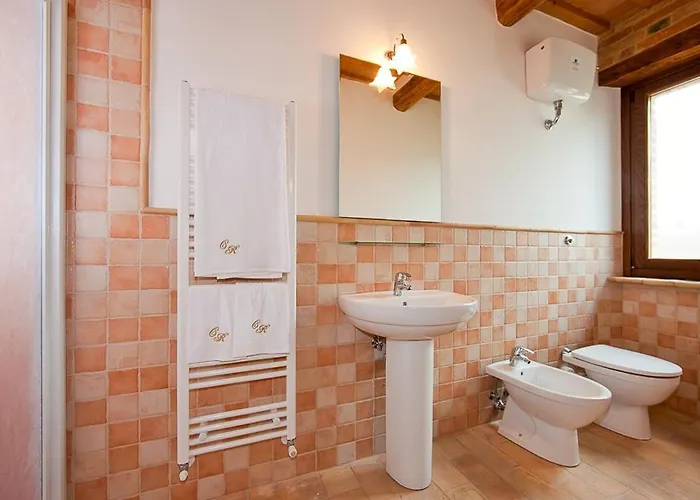 Historic With Pool In Marche Hills * Sant'Angelo in Pontano
